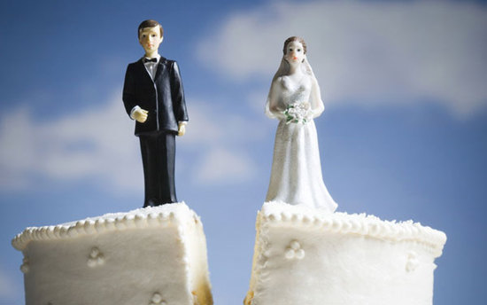 中国式假离婚:买房、生娃、骗补偿
